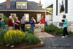 2016-05-gathering-dawn-weber-yard-17